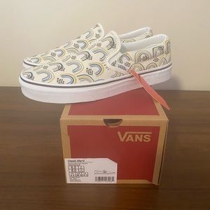 Women’s Size 8 Brand New Vans Rainbow, Slip On Sneakers